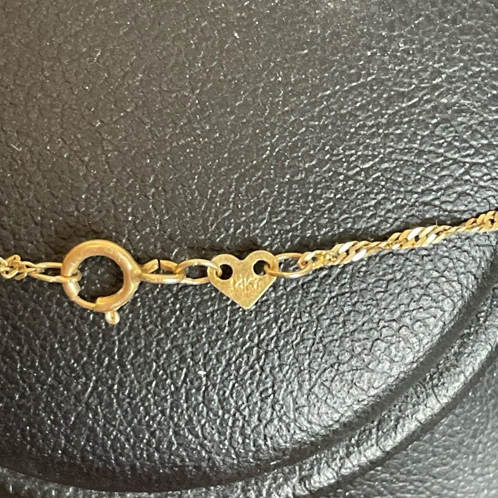 14k Yellow Gold Twisted Chain 14k Yellow Gold & Diamond Cross Pendant 19” Chain - Picture 5 of 8
